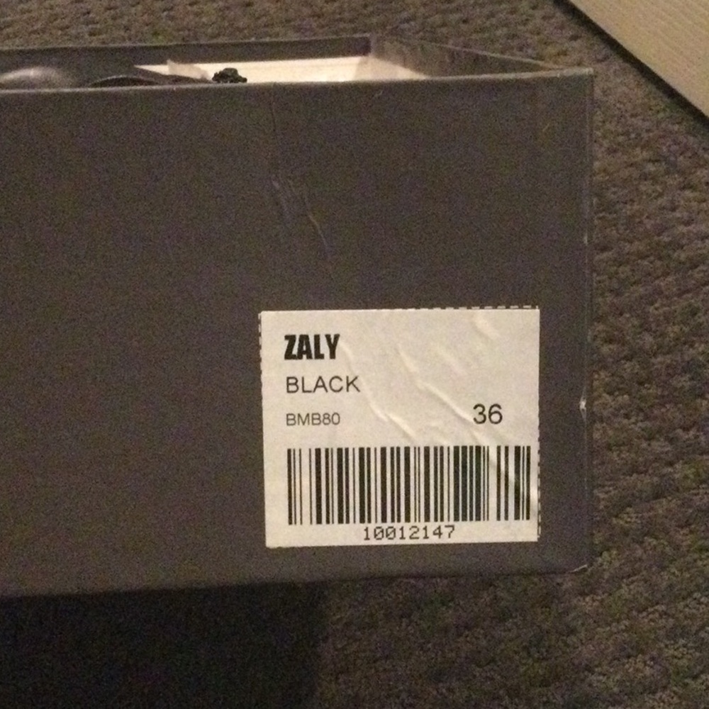 Brand NEW Black Zaly Staccato Boots - Picture 10 of 10